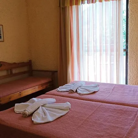 New Wave Aparthotel *