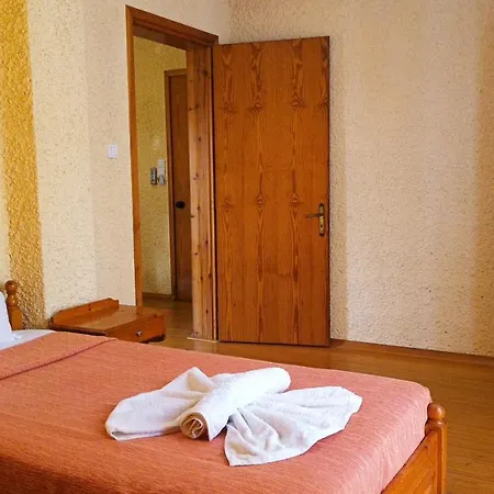 New Wave Aparthotel *